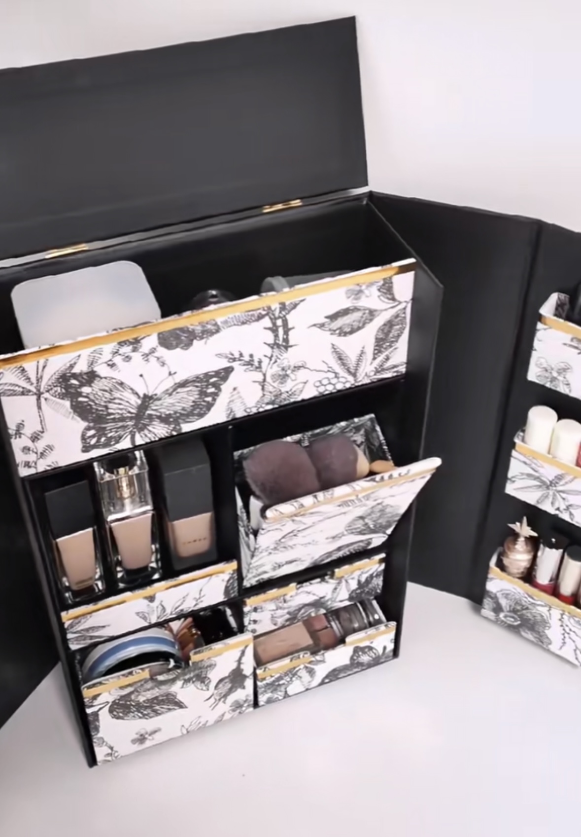 Unboxing อย่าเสีย! โปรดให้กล่องบรรจุภัณฑ์เป็น 